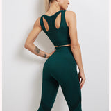 Conjunto 2 piezas: Top sin mangas + calza.